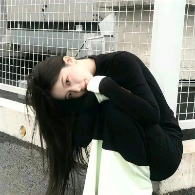 5个吓鬼的少年